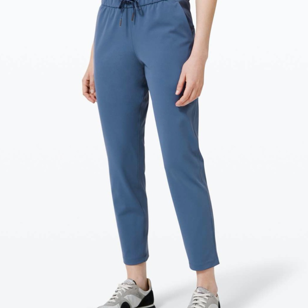 Lululemon On the Fly Pant Ink Blue Luxtreme size 10